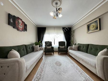 Bakırhan Emlak'tan Fatih Mahallesinde 3+1 Cadde Üzeri Kredi Sorunsuz Satılık Daire