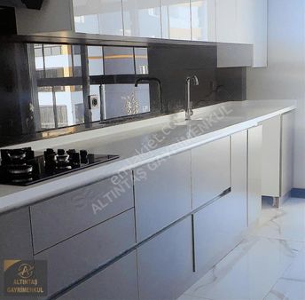 Törekent Mh.güvenlikli,yerden Isıtmalı Sitede Arakat 4+1 Satılık