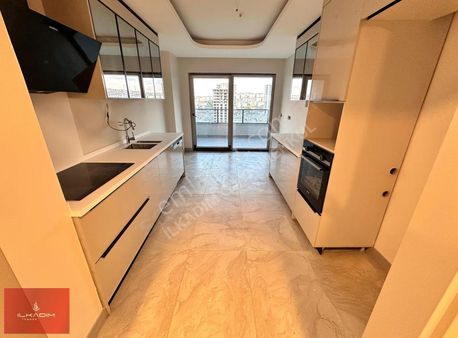 Ovacıkta Çift Bloklu Sitede Kapalı Havuzlu Saunalı Hamamlı 2+1