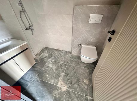 Yükseltepede Çevre Yolu Paralelinde 4+1 Site Dairesi