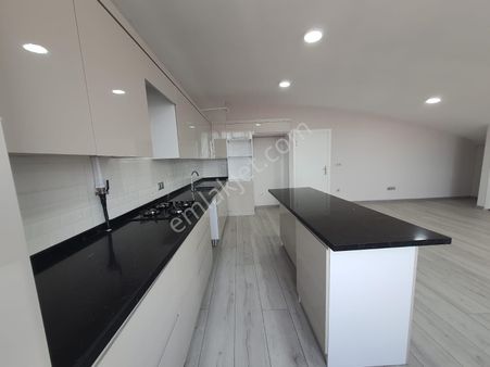 Anıl Gayrimenkul'den İsmetpaşa Mah.150m2 (3+1) Sıfır Kiralık Daire