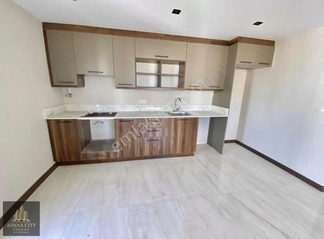 Kabasakal 1 Yaş Havuzlu Sosyal Donatlı Site Satılık 3+1 Daire