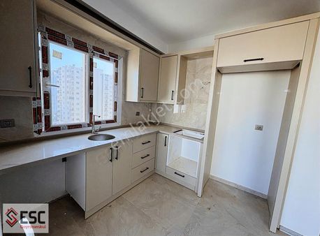 Esc'den Tömük'te Tek Blok Site İçi 2+1 Satılık Daire Esc1866