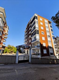 Serik Merkezde 3+1 140 M² Net,geniş Ve Aydınlık Daire