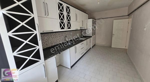 Girişimciden Askeri Depo Ve Ferah Gıda Karşısı Full Yapılı 5.kat