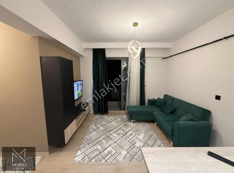 Bahçelievler Mah 1+1 Satılık Cadde Üzeri Eşyalı Daire