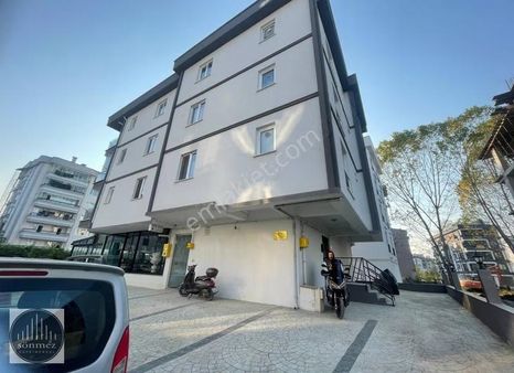 Sönmezden Cumhuriyet Mahallesinde Kiralık Eşyasız 1+1 Daire