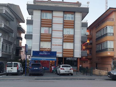Eryaman Mahallesi Cadde Üzeri Boş Masrafsız Satılık 2+1 Daire