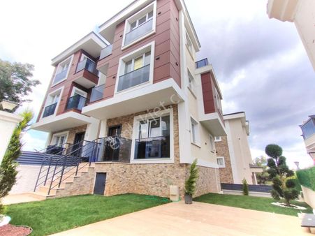 Kartallar'dan Deniz Tarafında 4 Katlı Kaliteli Şık Yazlık.