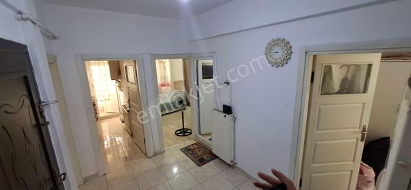 Hürriyet Mahallesinde İci Temiz Satılık Daire