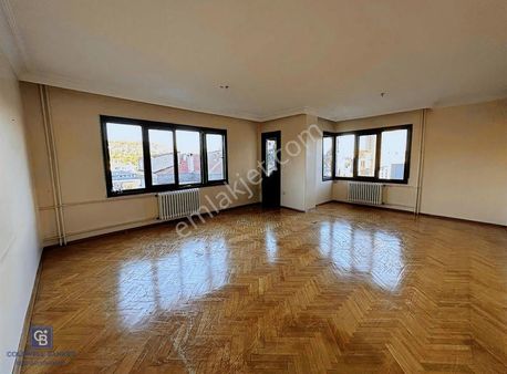 Acıbadem De Çamlıca Manzaralı Geniş Ferah 3+1 Kiralık