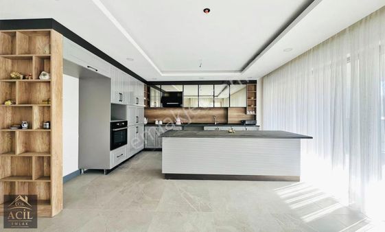 Çok Acil'den Merkezi Konumda 3,5+1 Fırsat Dairesi !!!!!!!!!!