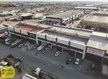 Selçuklu Horozluhan Tarihi Düğün Salonu Karşısı 110 M2 Dükkan...