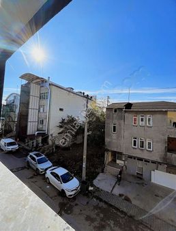 Körfezin Kalbinde E5e Komşu Yatırımlık, Oturumluk 2+1 Ara Kat