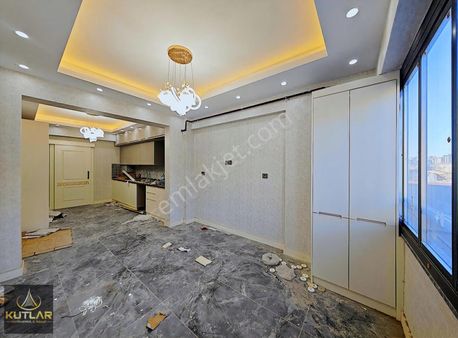 Bu Fiyata Böyle Ev Mi Kaldı Demeyin..kutlar'da Var*3.5+1*daire.!