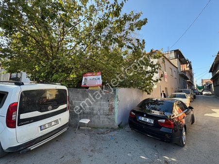 İzmir Bornova Meriç Mahallesi'nde Bahçeli 2 Katlı Müstakil Bina