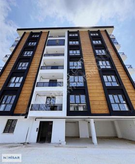 Hisar"dan Nişantaşı Cad Yanında Merkezi Konumda Geniş Daire