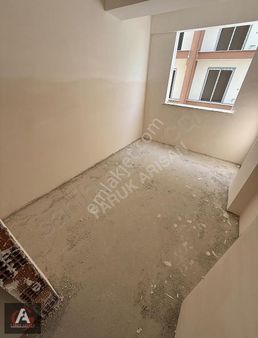 Faruk Arısan'dan Bitim Aşamasında Havuzlu Site İçi Geniş 1+1