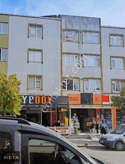 Yusuf'tan Esenler Mh.cadde Üzeri Kiralık 3+1 Boyası Yapılmış Dai