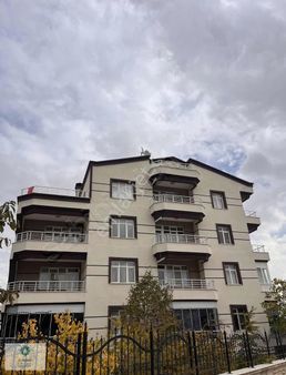 Opet Arkası Aile Sitesinde 3 Cepheli Geniş 3+1 Ful Yapılı Daire