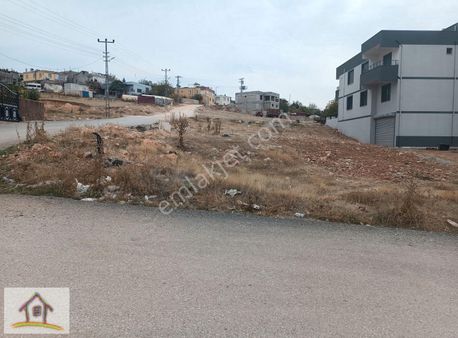 Ömer G.menkulden Yukarı Pazarcık Toki Yakınında Satılık Arsa