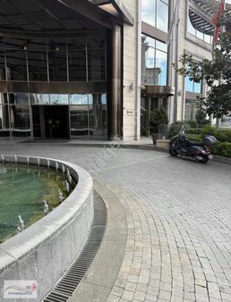 Maçkada Rezidansta Kiralık Üstdüzey Müstakilgiriş Dükkan Showrom