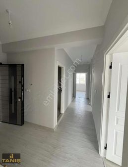 Camlıbel Mah Satlık 3+1 Geniş Oturumlu Ve Blv Üzerinde Daire