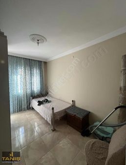 Yüreğir Yenidoğan Mah P Okulu Cvarı Satlık 2+1 İmarlı İskanlı