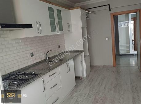 Edirne Merkezi Konumda Çift Balkon Geniş Daire