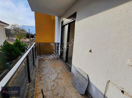 Realty World Anka'dan Atatürk Caddesi Yakını Fırsat 1+1 Daire