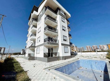 Realty World Anka Havuzlu İskanlı 2+1