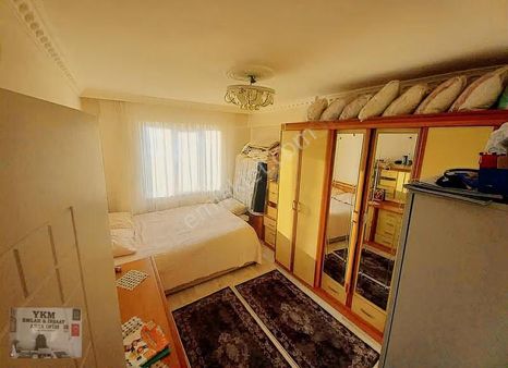 Kapaklı Kapalı Pazar Karşısında 2+1