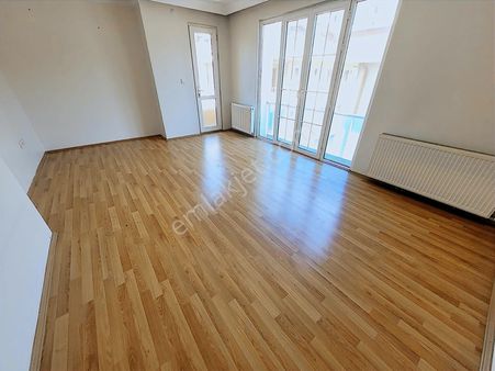 Metroya Yürüme Mesafesinde Arakat Daire