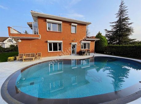 Bademli De Geniş Bahçeli Müstakil Havuzlu Dubleks Kiralık Villa