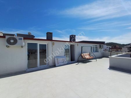 Aygül'den Burhaniye'de Açık Mutfak Geniş Balkon Ve Teraslı Doğalgazlı Asansörlü 4+1 Satılık Dubleks