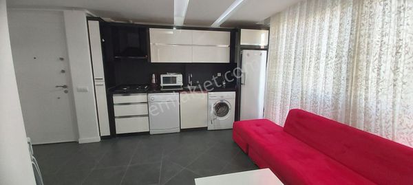 Ender Uysal Gayrimenkulden Foruma Çok Yakın 1+1 Klimalı Balkonlu Lüx Eşyalı Apart...