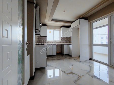 Yenikent M.kemalde Ara Kat Ön Cephe Kiralık 3+1 Durak Dibinde