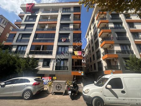 Tamiş'den Altıntepe'de 6 Yıllık Binada Balkonlu 2.katta Boş 2+1