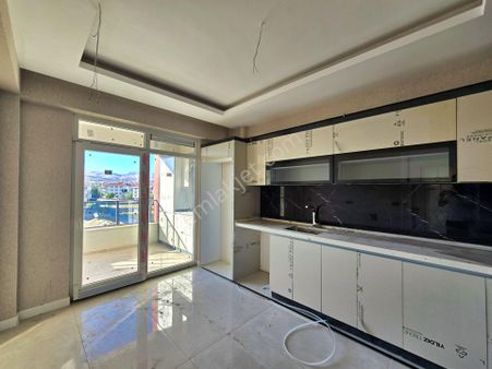 Akşemsettin Mahallesinde İşyapar Gayrimenkul’den 3+1 Lüks Sıfır Satılık Daireler