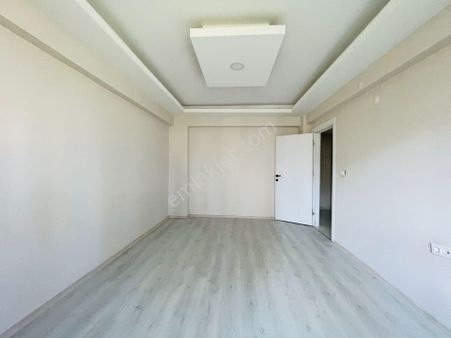 Güven'den Kapaklı'da İskanlı Emsallerine Göre Uygun Geniş 2+1 Ev