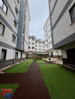 Merkeze Yakın, Ferah Ve Kullanışlı Satılık 3+1 Daire