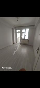 3+1 Gaziler Çeşme Durağı Civarı