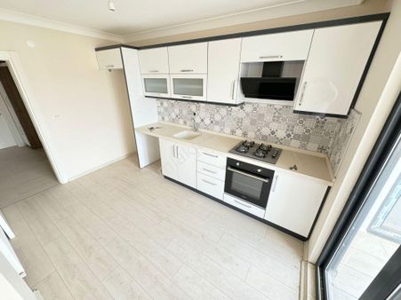 ▇kadıköy'de Ön Cephe Ebeveyn Banyolu Arakat Geniş 3+1 Daire