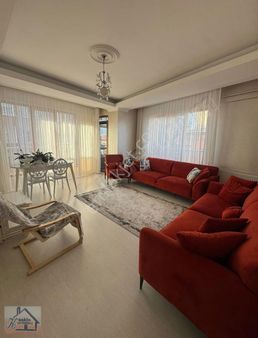 Karlıtepe Mahallesinde Satılık 3+1 Daire