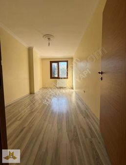 Beylikdüzü Yakuplu'da 3+1 Kiralık Arakat Daire!!