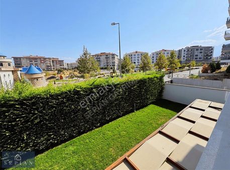 Sepiandan Çıralı Modernde Masal Park Cepheli 2+1 Kiralık Daire