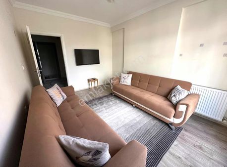 Yunus Erkan*dan Emek*te Satılık Eşyalı Kiracılı 1+1 Daire