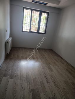 Bağcılar Hava Alanı Kavşağı Civarı 3+1