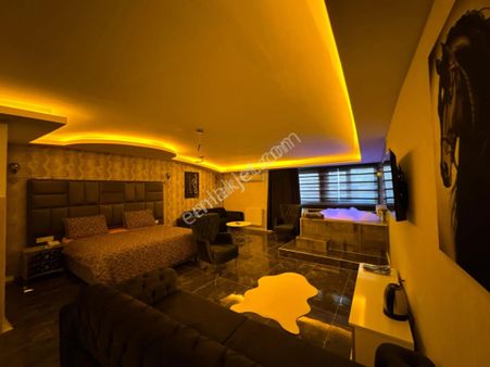Yenimahalle De Günlük Kiralık Lüx Daireler Jakuzili Klimalı