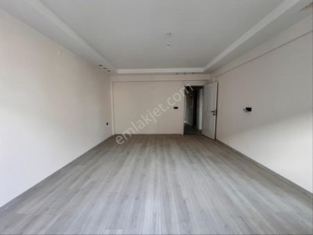 Çarşıda Sıfır Satılık Daire